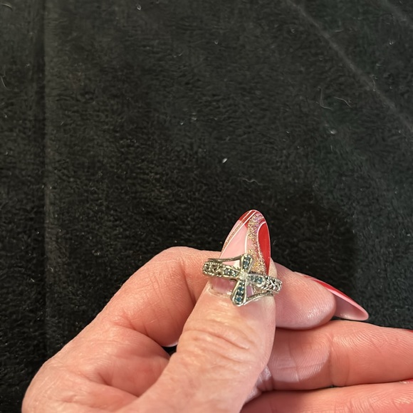 Ring - Picture 4 of 4